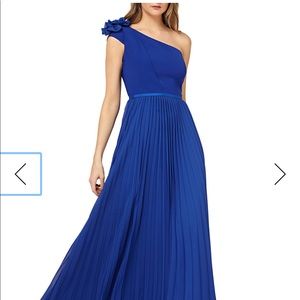 Kay Unger Blue Chiffon Gown